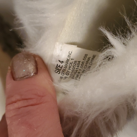 Size 4 Gymboree opal white boots - Picture 7 of 14